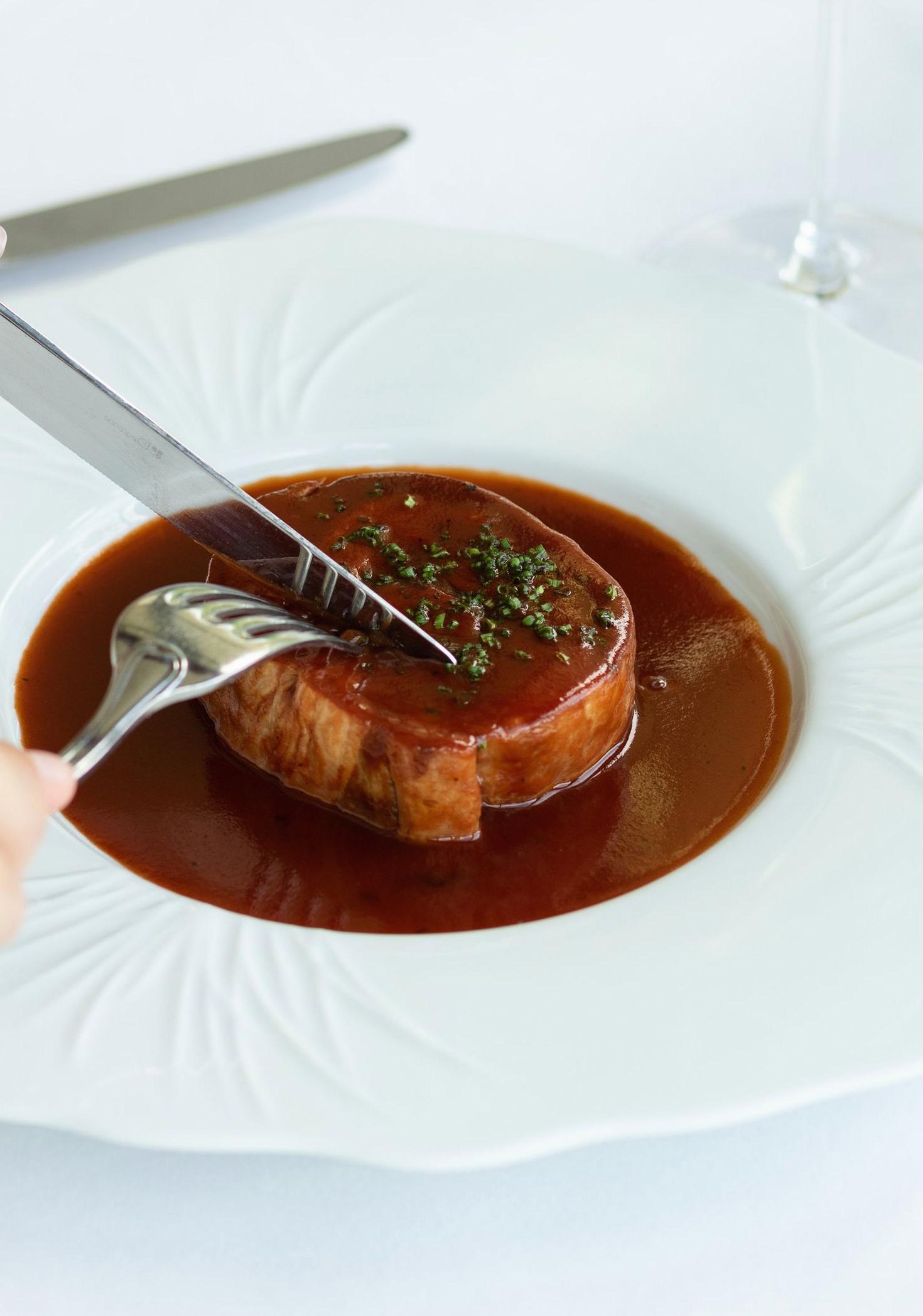 Bistrot des Célestins, spécialités de viandes mijotées