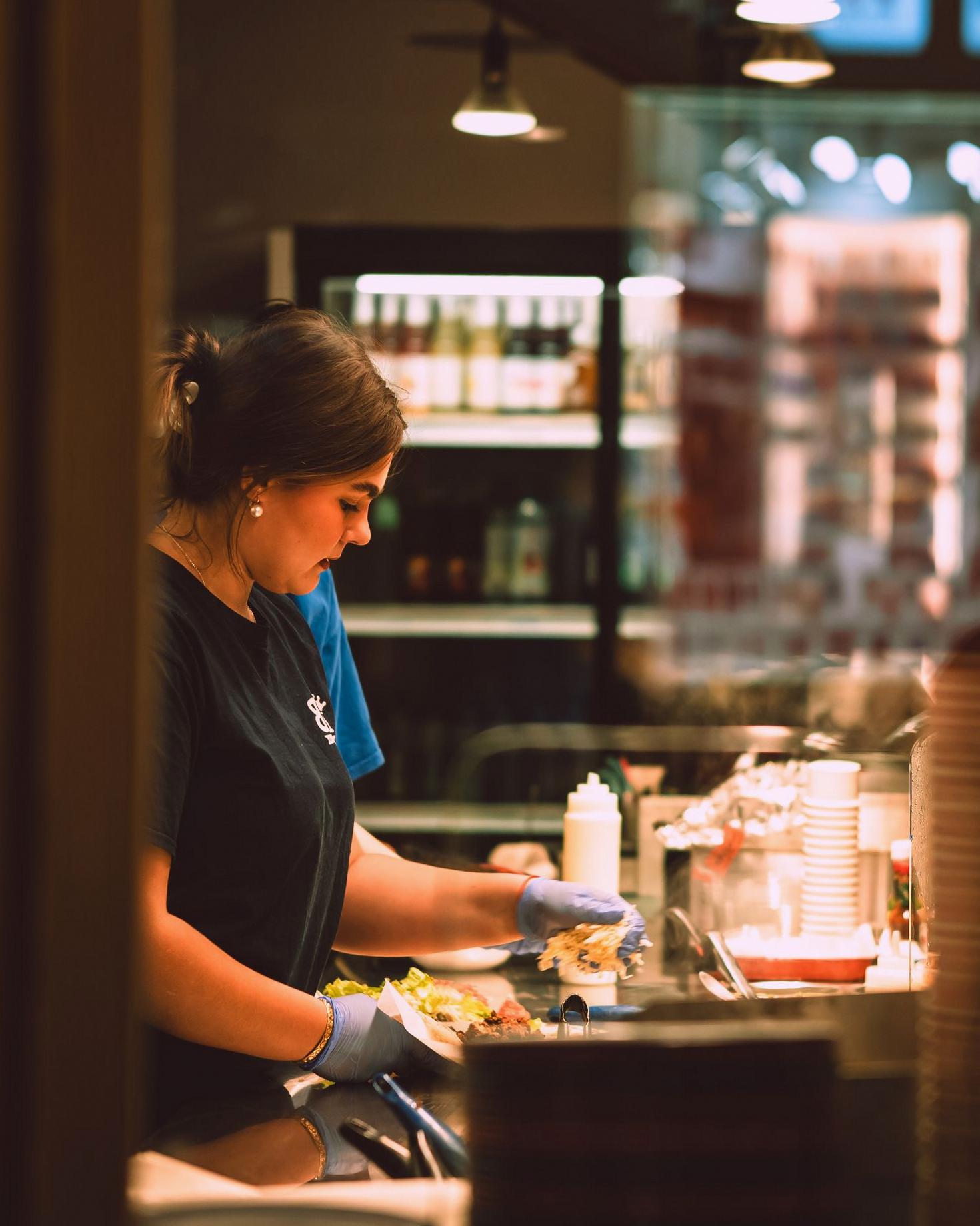 Préparation de plats traiteurs équilibrés