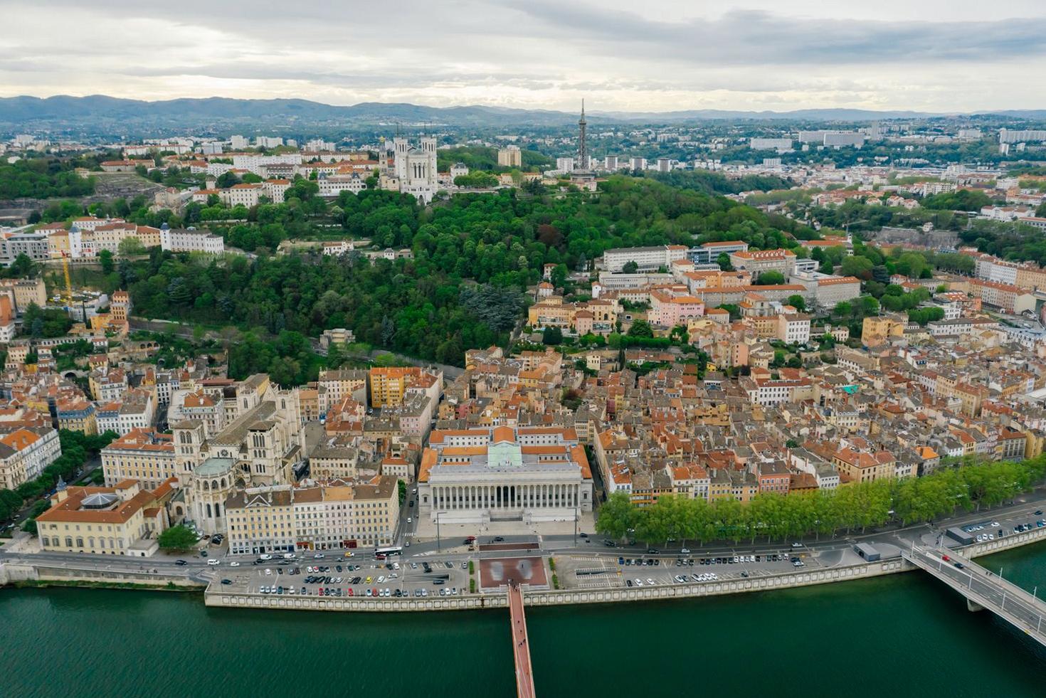 Vue aérienne de Lyon et de la presqu'île république